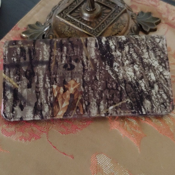 Ladies Wallet - Picture 2 of 4